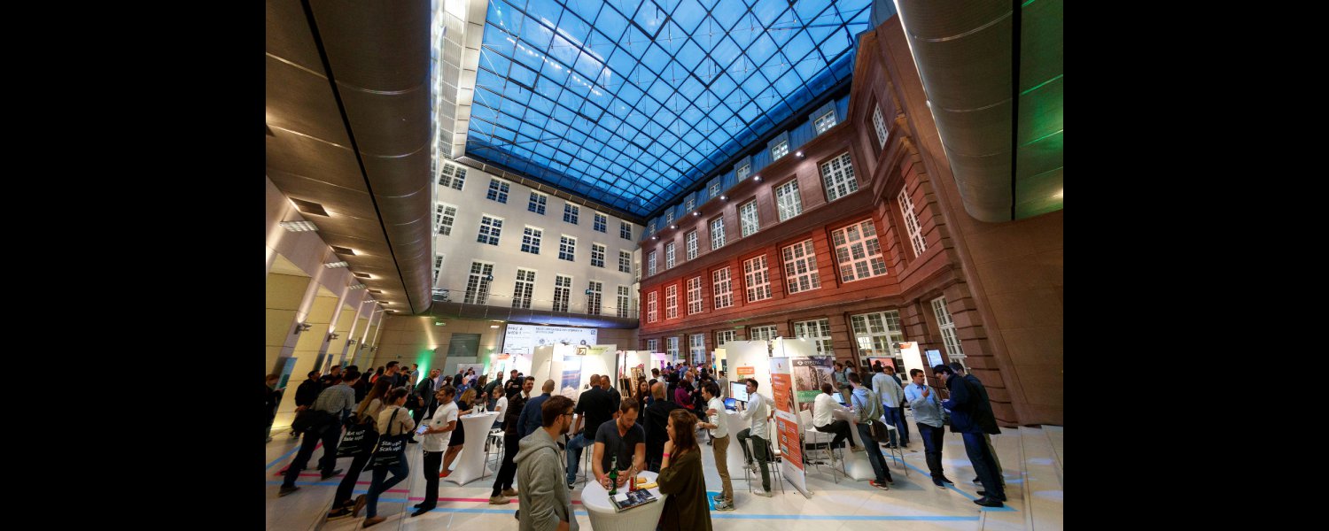 Startupnight 2017 @Deutsche Bank Atrium